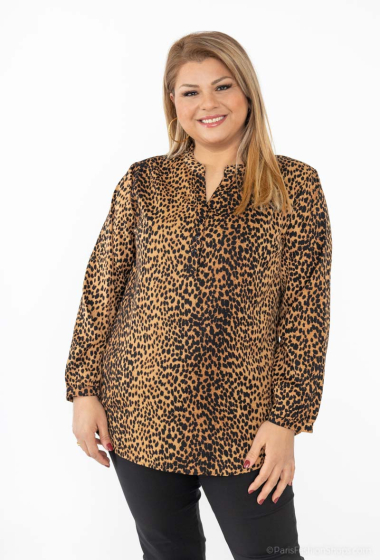 Wholesaler Christy - "Casual blouse Fluid Pattern V-neck ¾ sleeve with concealed tab