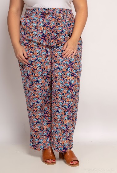 Flowy pants with flower pattern