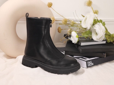 Wholesaler Cink Me - Ankle boots with Zip
