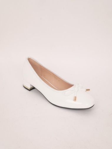 Wholesaler Cink Me - Faux pumps with round toe and heel with bow and gold tips