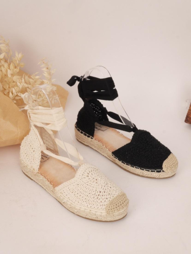 Wholesaler Cink Me - Espadrilles in crochet material with high lacing