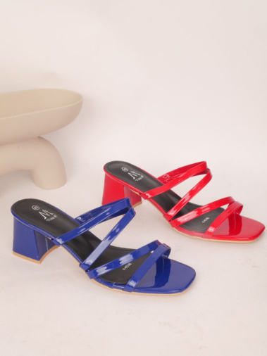 Wholesaler Cink Me - Mules with square toe and heel with multiple straps