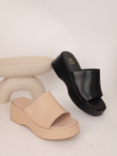 Wholesaler Cink Me - Faux mules with wedge sole and wide strap