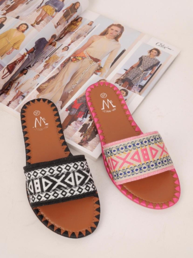 Wholesaler Cink Me - Flat mules with braided pattern