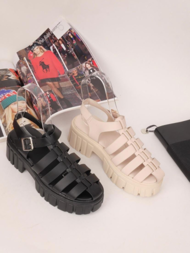 Großhändler Cink Me - All-Terrain-Sandale mit geschlossener Spitze und verstellbarer Knöchelschnalle