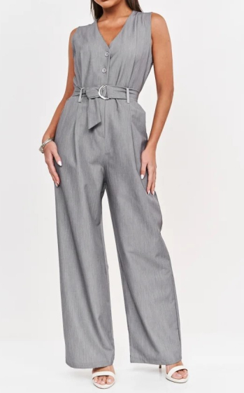 Wholesaler FOLIE LOOK - Plain jumpsuit with buttons and belt