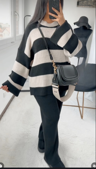 Wholesaler FOLIE LOOK - Wide set with striped sweater and pants