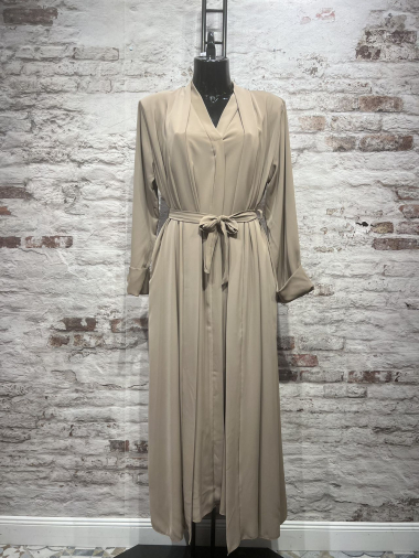 Grossiste FOLIE LOOK - Ensemble abaya avec robe sans manches et gilet avec poches