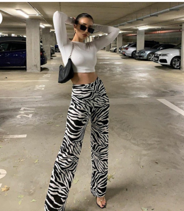 Wholesaler FOLIE LOOK - Trendy leopard and zebra pants