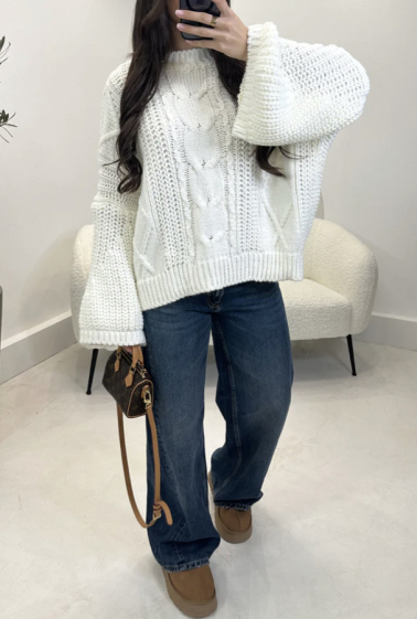 Wholesaler FOLIE LOOK - Chunky knit sweater with patterns