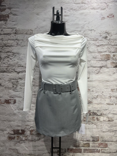 Grossiste FOLIE LOOK - Short jupe courte uni avec ceinture