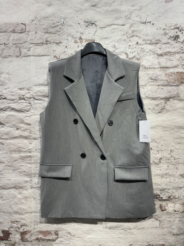 Wholesaler FOLIE LOOK - Sleeveless jacket with trench collar and buttons