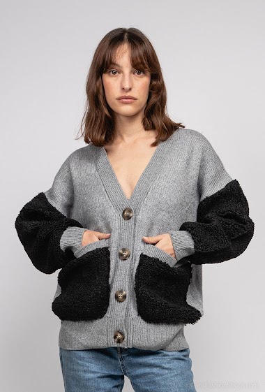 Wholesaler CMP55 - Buttoned knit cardigan and teddy details