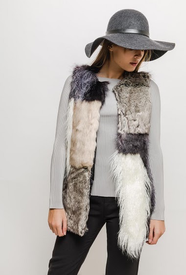 Wholesaler CMP55 - Sleeveless fur jacket