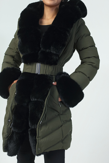 Wholesaler Copperose - mid-length quilted down jacket with hood with faux fur inserts