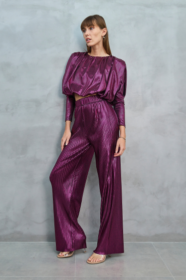 Wholesaler Copperose - cropped top and sequined pants set
