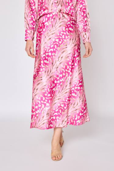 Grossiste Copperose - jupe longue en satin fluide à imprimé motif léopard