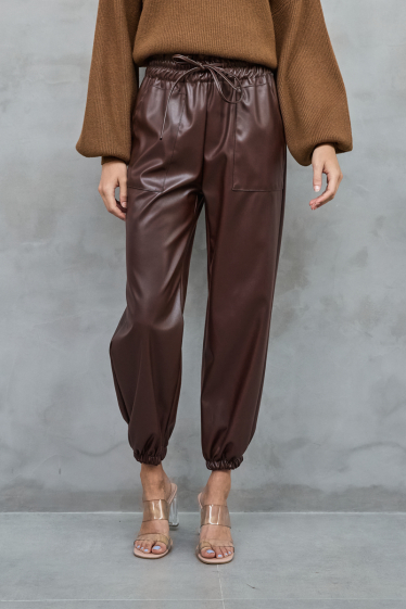 Wholesaler Copperose - faux leather trousers with elastic waistband and tightened ankles