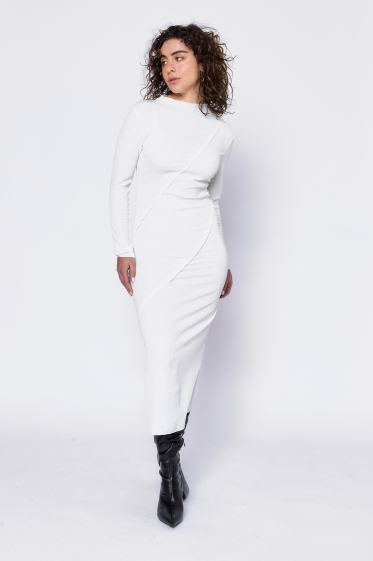 Wholesaler Copperose - long dress in crinkled fabric with oblique marked seams