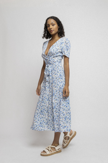 Wholesaler Copperose - Flowy belted midi dress with floral print