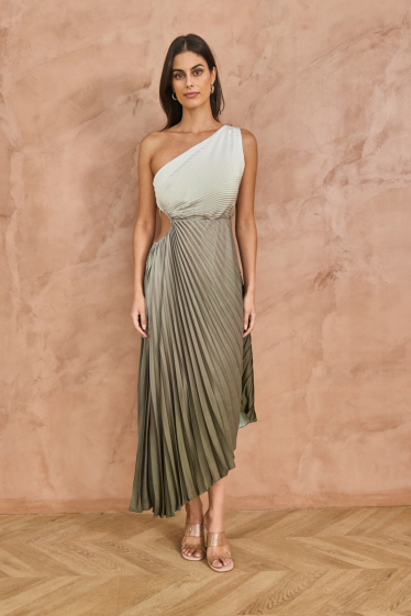 Grossiste Copperose - robe longue plissée asymétrique en couleur dégradée