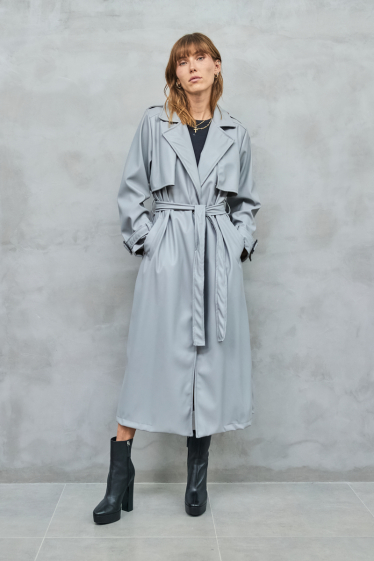 faux leather trench coat with tie belt Copperose Paris Fashion Shops