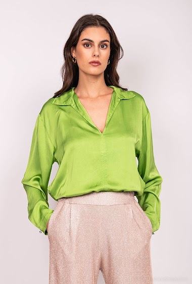 Wholesaler CORNER by MOMENT - Fluid satin blouse