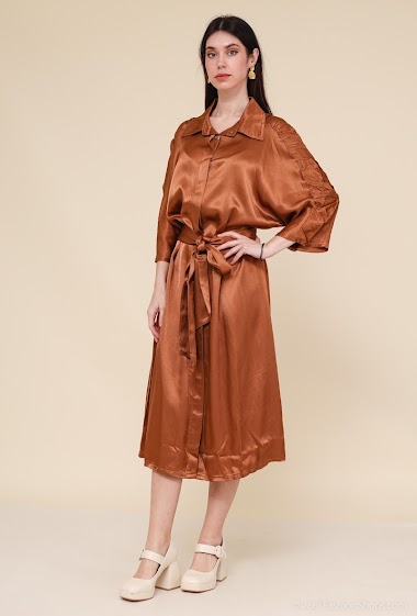 Wholesaler CORNER by MOMENT - Large satin dress