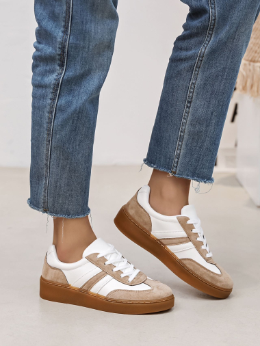 Wholesaler COVANA / FINDLAY - SNEAKERS WITH GUM SOLE
