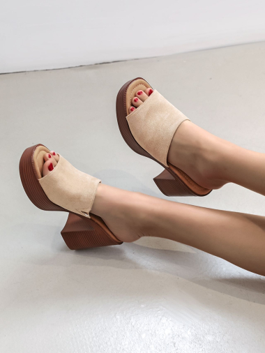 Wholesaler COVANA / FINDLAY - Platform heel sandal