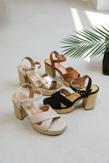 Wholesaler COVANA / FINDLAY - Cross heel sandals