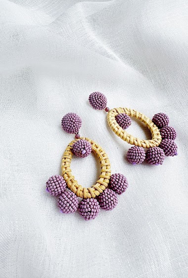 Wholesaler D Bijoux - Pearl embroidered earrings - Handmade