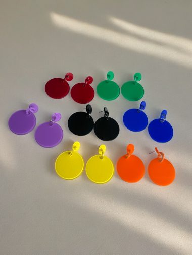 Wholesaler D Bijoux - Colorful round plastic earrings