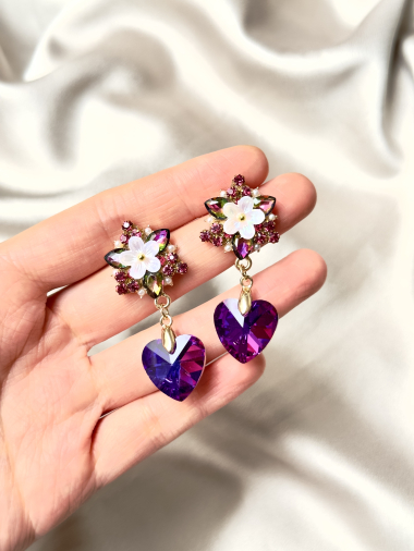Wholesaler D Bijoux - Flower and heart earrings in crystal glass