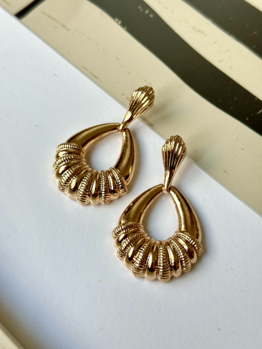 Wholesaler D Bijoux - Textured metal earrings