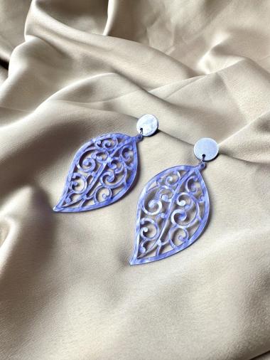 Wholesaler D Bijoux - Resin earrings with pattern