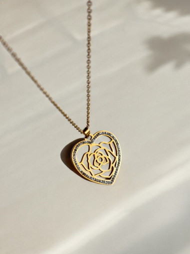 Wholesaler D Bijoux - Stainless steel heart flower necklace