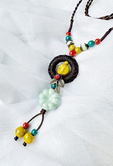 Grossiste D Bijoux - Collier pendentif perles céramiques et fleurs