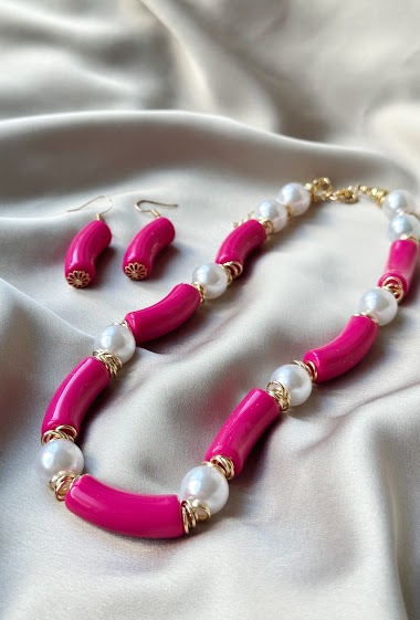 Wholesaler D Bijoux - Resin and pearl necklace