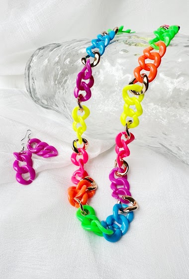 Großhändler D Bijoux - Necklace with colored plastic mesh