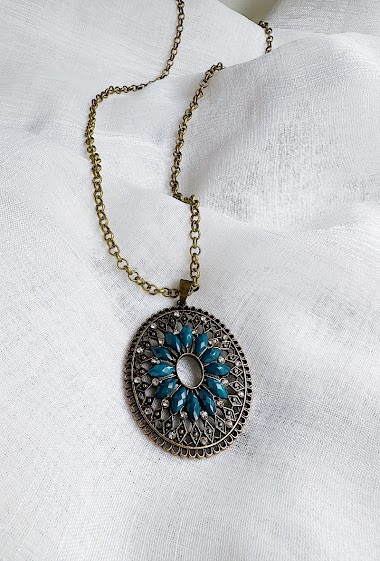 Mayorista D Bijoux - Necklace with plastic and metal beads