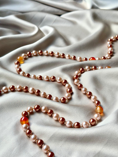 Großhändler D Bijoux - Halskette aus Perlen und Steinen