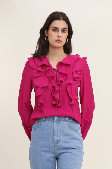 Großhändler DAPHNEA - Bluse im romantischen Stil mit Rüschen