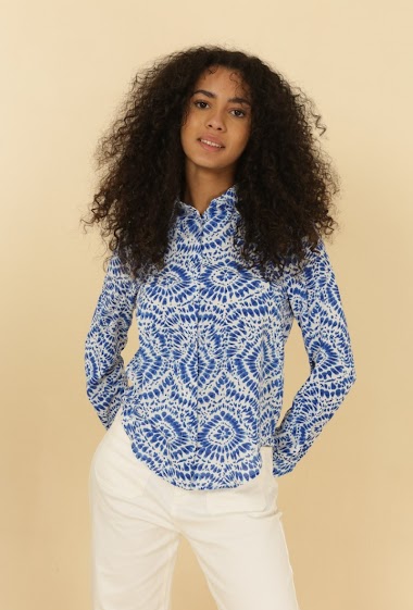 Wholesaler DAPHNEA - Rosette tie-dye print shirt
