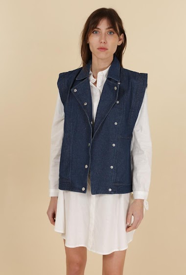 Wholesaler DAPHNEA - Sleeveless jacket
