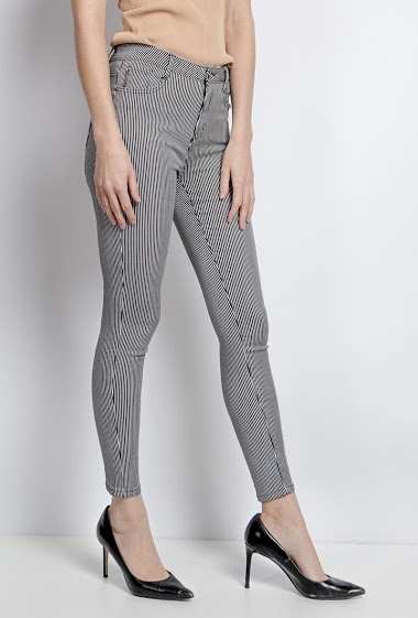 Großhändler Daysie - Striped skinny pants