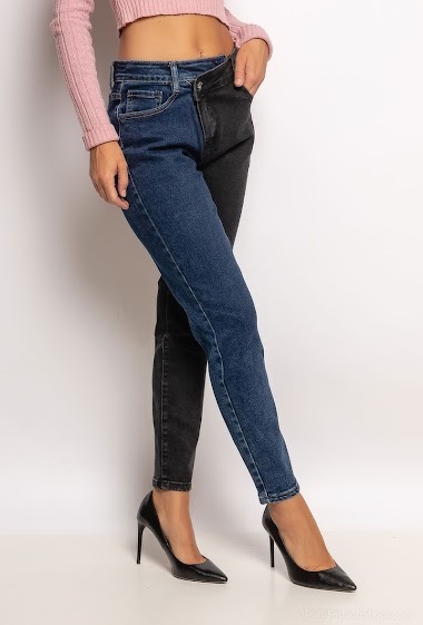 Großhändler Daysie - Asymetrical bicolored mom jeans