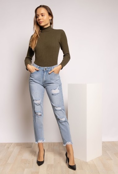 Wholesaler Daysie - Ripped mom jeans with raw edges