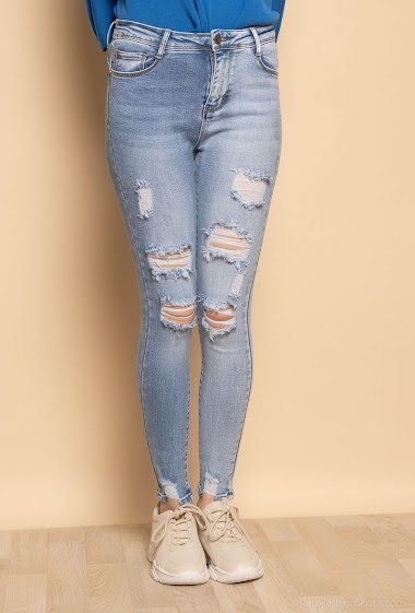 Wholesaler Daysie - Ripped slim jeans with two-tone raw edges