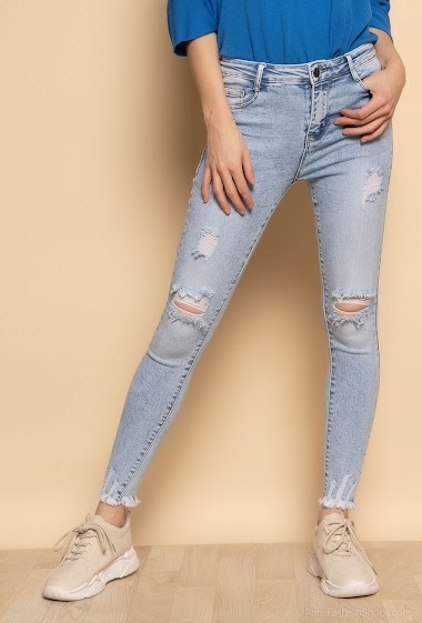 Wholesaler Daysie - Ripped slim jeans with raw edges